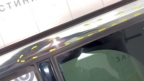 Triangle door glass with glass seal, rear left, Jeep Grand Cherokee WL 22-25, tinted with molding, chrome, scratches on chrome