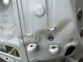 Kia EV6 rear left quarter wing creases 22-24
