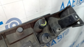 Tesla Model X 22-25 left threshold mount, broken guide