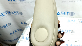 Driver's seat armrest for Lexus RX300 RX330 RX350 RX400h 04-08, beige leather, wrinkled, needs cleaning