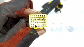 Right SRS airbag computer module connector for Lexus RX300 RX330 RX350 RX400h 04-09