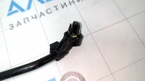 The hood support for the Chevrolet Equinox 18-24 has a broken mount.