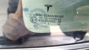 Tesla Model X 22-25 rear left window, black gloss, scratches, sand on molding