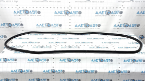 Rubber seal for the tailgate of the Lexus RX300 RX330 RX350 RX400h 04-09