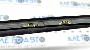 Left windshield molding for Audi A6 C8 19-24 black, cracked, broken fasteners