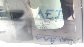 Tesla Model X 22-25 rear right triangle door glass