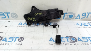 Tesla Model X 22-25 exterior rear left door handle scratches
