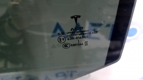 Tesla Model X 22-25 rear left door glass