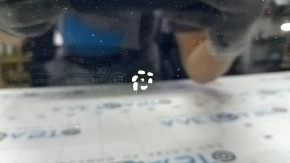 The front panoramic glass of the Audi A6 C8 19-24 has cracked coating, sand, and scratches.
