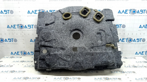 The Audi A6 C8 19-25 trunk liner is worn out