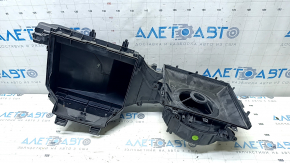 The bare heater housing of the VW Tiguan 18-24 ventilation