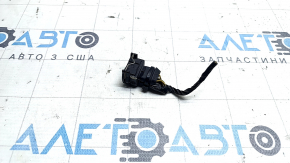 Volvo XC90 16-23 air conditioner pressure sensor connector on the radiator
