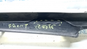 The lower air duct louver on a Volvo XC90 16-20 has a broken mount.