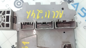 Honda Accord 23 under-dash fuse box - broken mountings