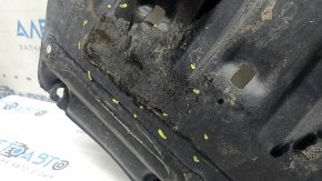 The rear left underbody protection of a Honda Accord 2023-24 is worn out.