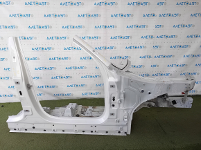 Front right quarter BMW X5 G05 19-24 on the body, white