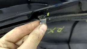 Plastic windshield wiper grille for Lexus RX350 RX450h 10-15, broken fasteners, broken fasteners