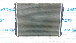 Mercedes GLC 300 20-22 water cooling radiator is dented