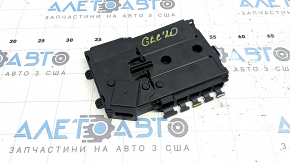 Mercedes GLC 16-22 battery distributor