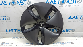 Tesla Model 3 R18 Wheel Cap (Type 1 Scratch)