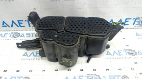 Bare carbon canister absorber Audi Q5 8R 09-17 2.0T broken fasteners, broken fastener
