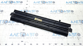 Upper radiator deflector for the Jeep Grand Cherokee WL 22-25