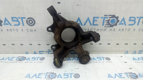 The rear left axle of a Lexus RX350 RX400h 06-09 AWD is rusty, the bushing needs replacing.