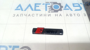 S-line emblem for the right wing of the Audi Q3 83A 19-23 antichrome