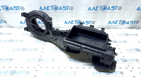 The bare heater housing and ventilation of the Jeep Grand Cherokee WL 22-25