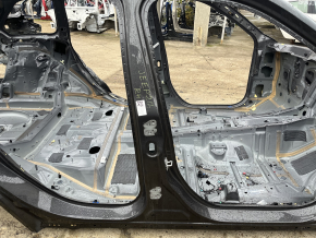 Right central body pillar Jeep Grand Cherokee WL 22-25 on the body