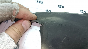 The right windshield wiper seal on a Chrysler Pacifica 17-24 has dried out.