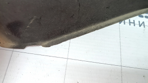 The right windshield wiper seal on a Chrysler Pacifica 17-24 has dried out.