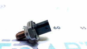 Jeep Grand Cherokee WL 22-25 PHEV Rail-Mounted Fuel Pressure Sensor