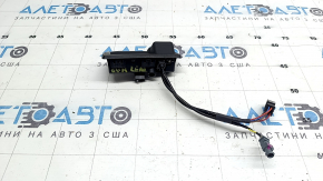 Rear view camera with button and trunk release handle for Audi Q3 83A 19-25, broken mounts