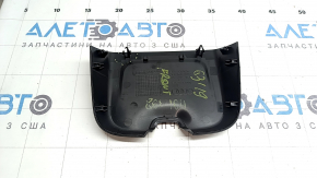 The interior mirror cover for the Audi Q3 83A 19-25 is black and the mount is broken.