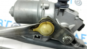Chrysler Pacifica 17-24 windshield wiper linkage with motor cracks