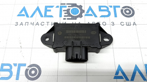 The Chrysler Pacifica 19-24 fuel pump control unit is broken.