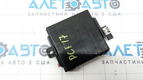 Hub Receiver Chrysler Pacifica 17-24