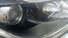 Chrysler Pacifica 17-20 right front headlight with bracket, halogen, sand, broken mount