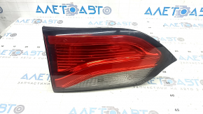 Chrysler Pacifica 17-20 LED interior tailgate light, left, scratches