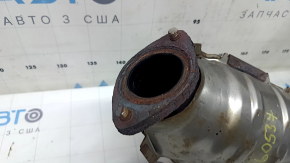 The rear exhaust manifold with a catalytic converter for a Lexus RX400h 2006-2008 is rusty, with protection, and the stud is cut off.