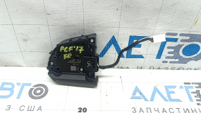 The steering wheel controls on the right side of the Chrysler Pacifica 17-24 are worn out.