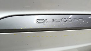 Complete rear right door for an Audi Q7 16-25 aluminum, keyless, door closer, tinted, under the curtain, Quattro trim, white LC9A, scratches, scratches on the trim