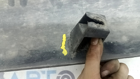 Right side sill for Chrysler Pacifica 17-24 beige, scratches, broken mount
