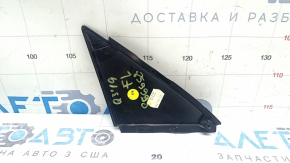 Triangle plug for the front left door of an Audi Q3 83A 19-25, glossy black, scratches