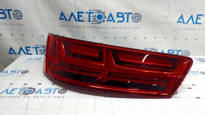 Left headlight Audi Q7 16-19 scratches