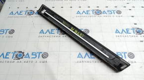 Front left outer door sill trim for Audi Q7 16-25, black with chrome, worn, chrome bump