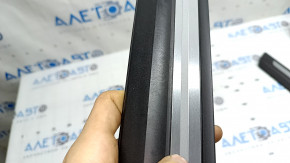 Front left outer door sill trim for Audi Q7 16-25, black with chrome, worn, chrome bump