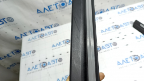 Front left outer door sill trim for Audi Q7 16-25, black with chrome, worn, chrome bump