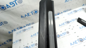Front left outer door sill trim for Audi Q7 16-25, black with chrome, worn, chrome bump